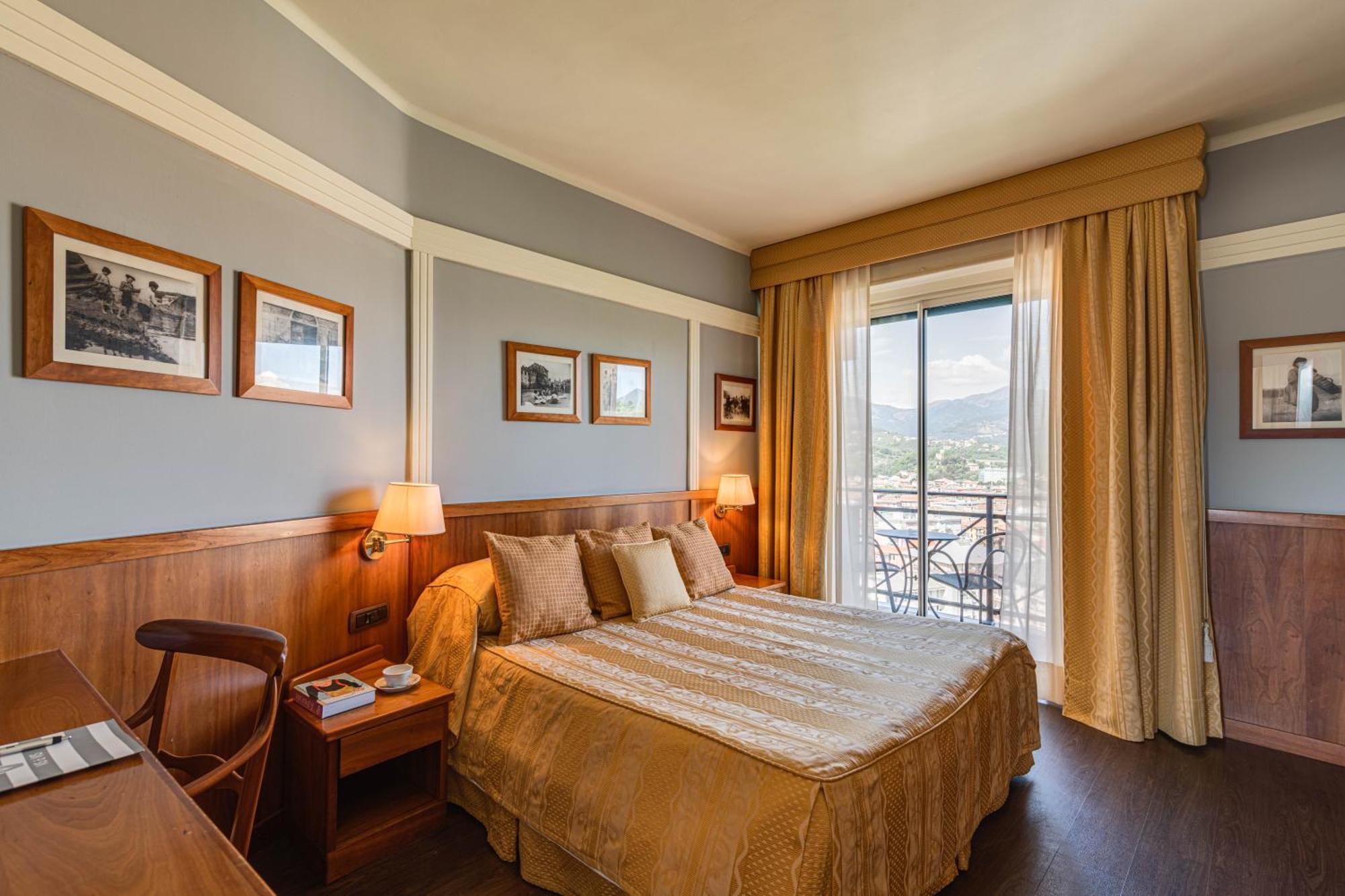 Hotel Vis A Vis Sestri Levante Ruang foto