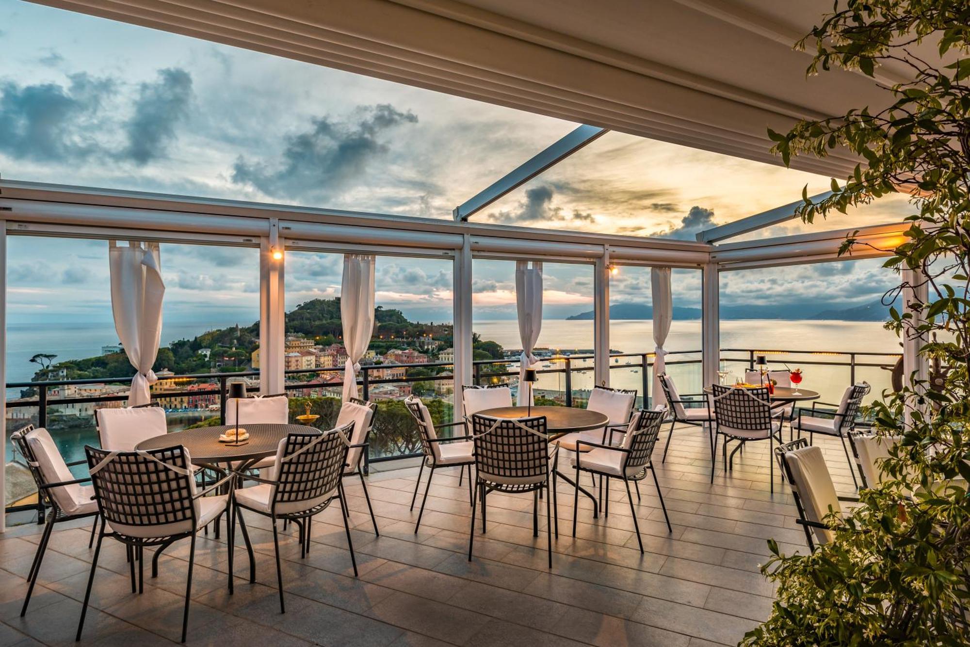 Hotel Vis A Vis Sestri Levante Bagian luar foto